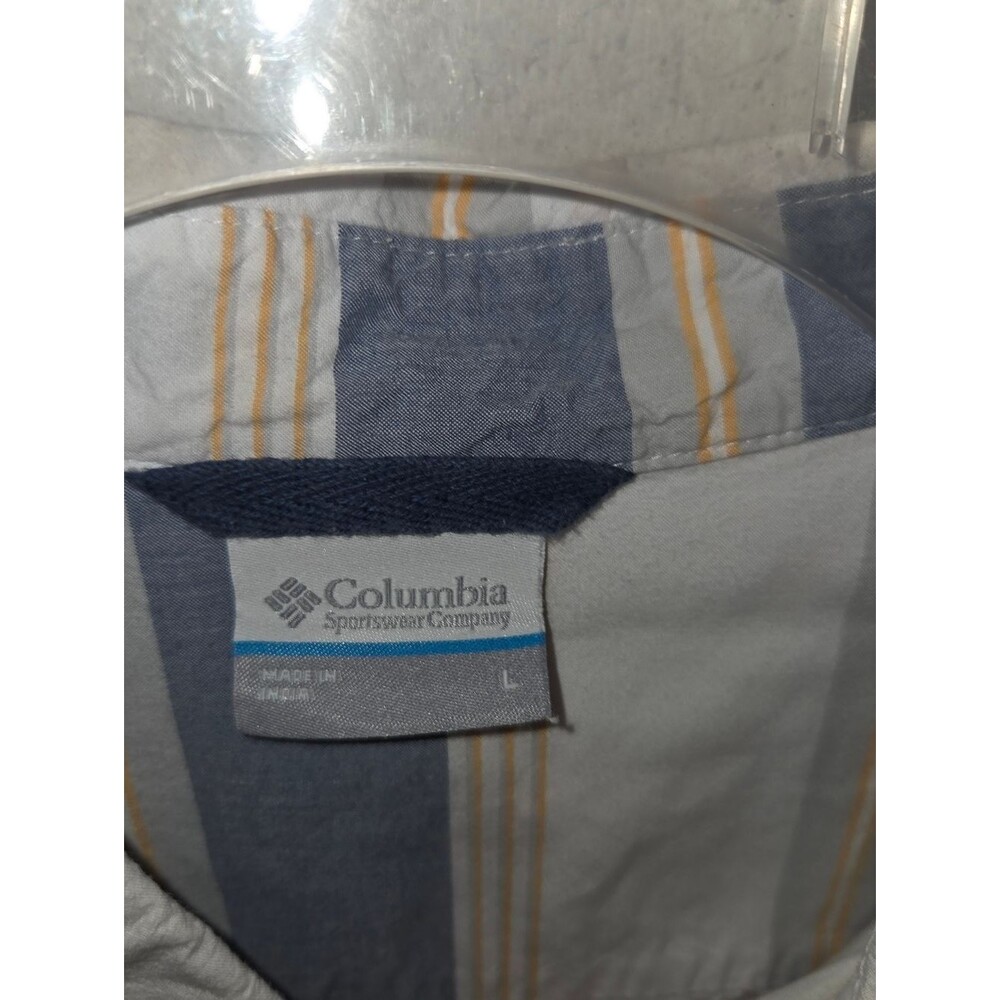 Columbia Men's Short Sleeve Button Down Shirt - Picture 6 of 9